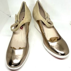 TSUBO💥NEW~LIMITED EDITION💥Women’s Metallic Shoes Size 11